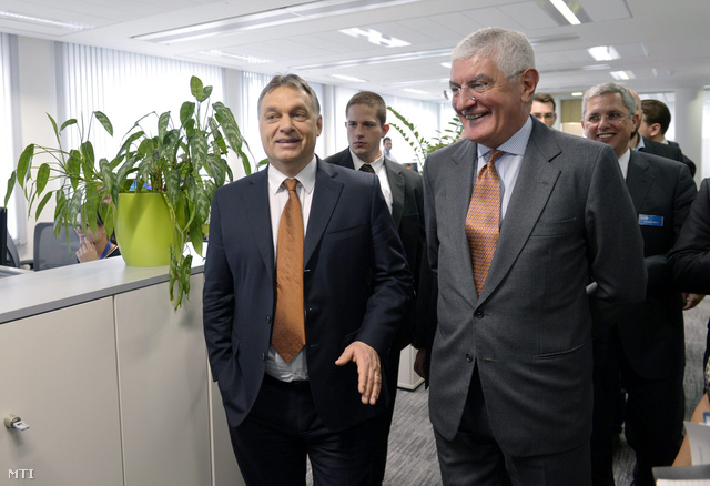 Orbán Viktor és Nani F. Beccalli a GE európai elnök-vezérigazgatója
