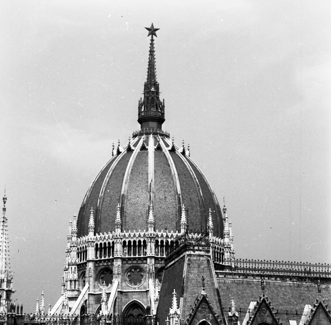 A Parlament kupolája 1973-ban