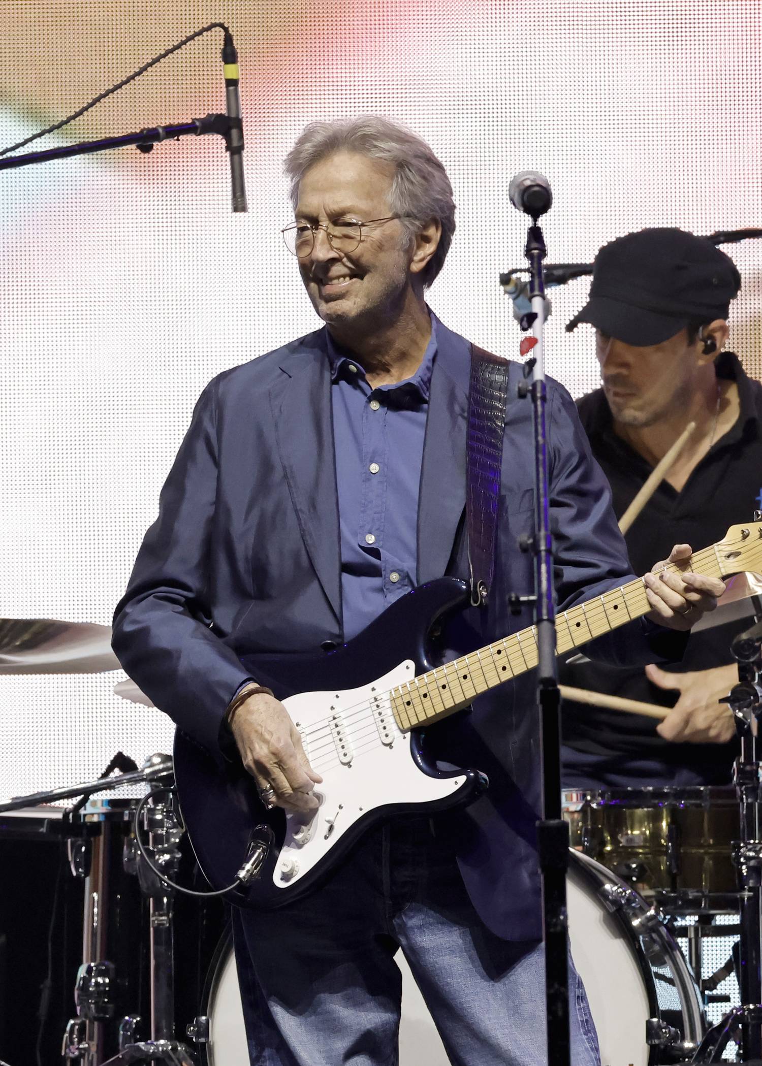 Eric Clapton ma is a zenének él. A kép 2023 őszén készült.