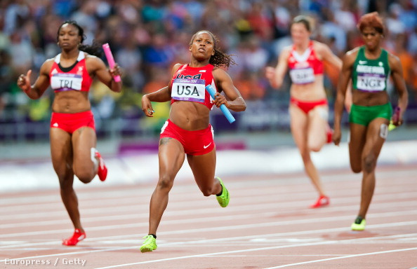 Lauryn Williams a londoni olimpián, a 4x100-as váltófutás egyik előfutamában