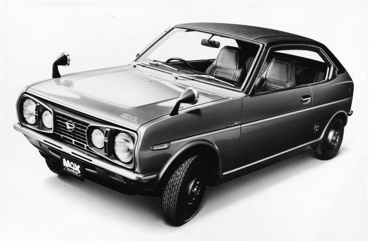 Japán, 70-es évek, apróság: a Fellow Max a legtöbb Daihatsuhoz hasonlóan keicar, 2995 mm hosszú, 1295 mm széles és 1290 mm magas, mindez 510 kiló