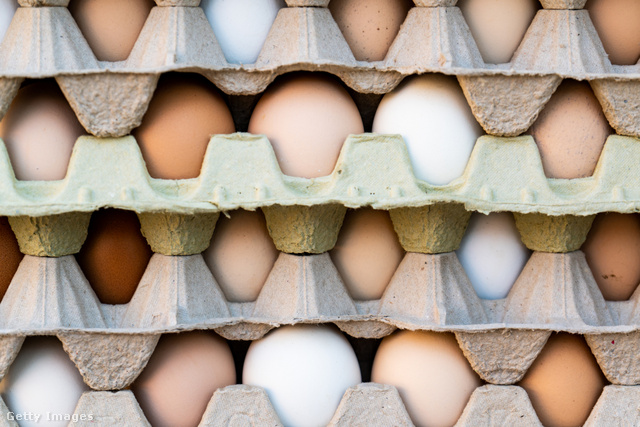 Hazai és külföldi tojások is lesznek az áruházak polcain húsvétkor