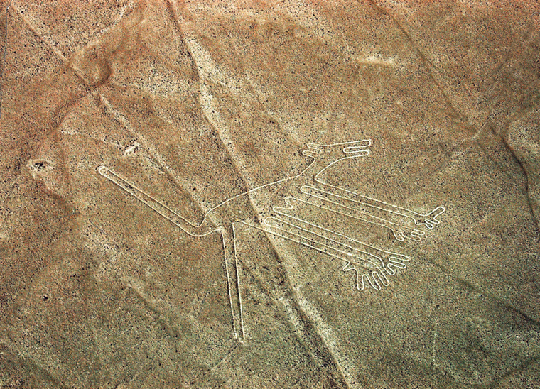 Nazca-vonalakEzek a mértani pontosságú vonalak a perui sivatagban találhatóak, és több ezer hatalmas geoglifa, vagy földrajzi rajzolat alkotja őket