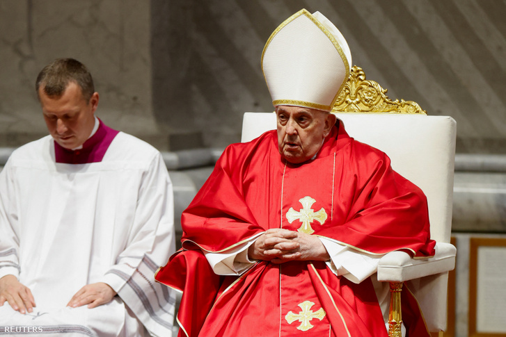Ferenc pápa vezeti az Úr nagypénteki passióját a vatikáni Szent Péter-bazilikában, 2024. március 29-én