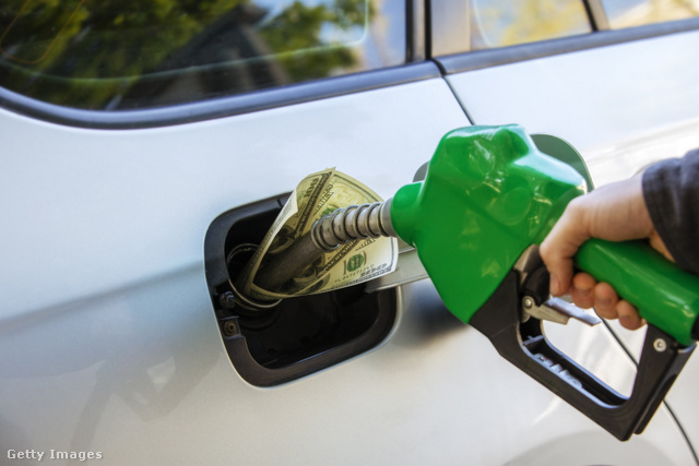 A benzin többek között a Brent típusú olaj árának emelkedése miatt drágul
