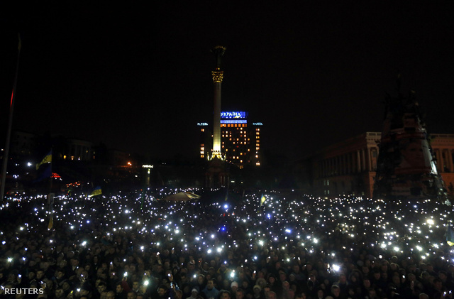 Így fest a Maidan a színpad felől nézve