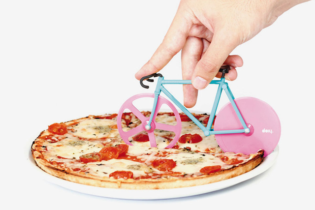 Már biciklivel is felszeletelheti pizzáját ha akarja