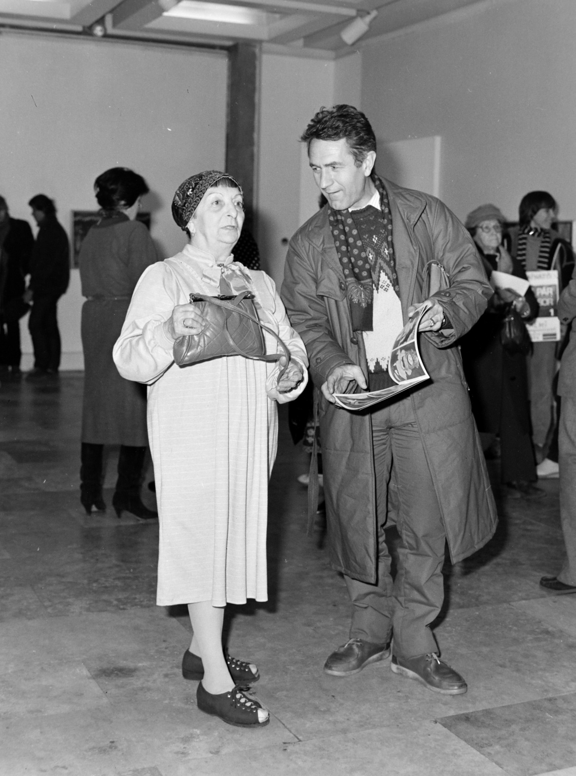 Magyar Nemzeti Galéria, balra Anna Margit festőművész, kiállításának megnyítója alkalmával, 1983