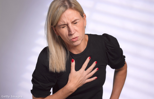 A rendszeres gyomorégés a reflux tünete lehet.