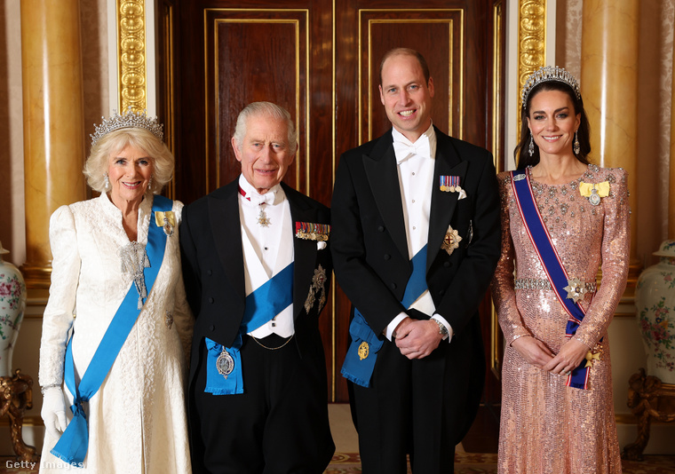 Kamilla királyné, Károly Király, Vilmos herceg és Katalin hercegné. (Fotó: Chris Jackson / Getty Images Hungary)