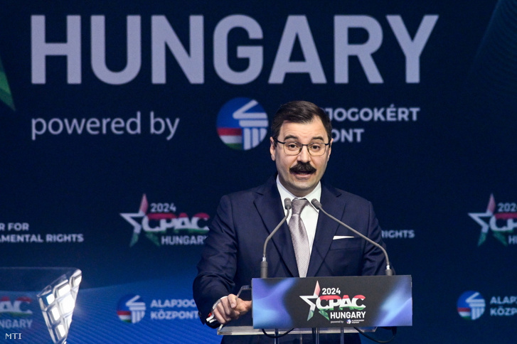 Szánthó Miklós az Alapjogokért Központ fõigazgatója beszédet mond a kétnapos Konzervatív Politikai Akció Konferencia (CPAC Hungary) elsõ napján a Millenárison 2024. április 25-én