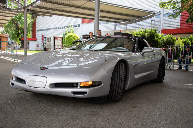 Az autóztatás egyik sztárja kétség kívül a Corvette C5 volt.