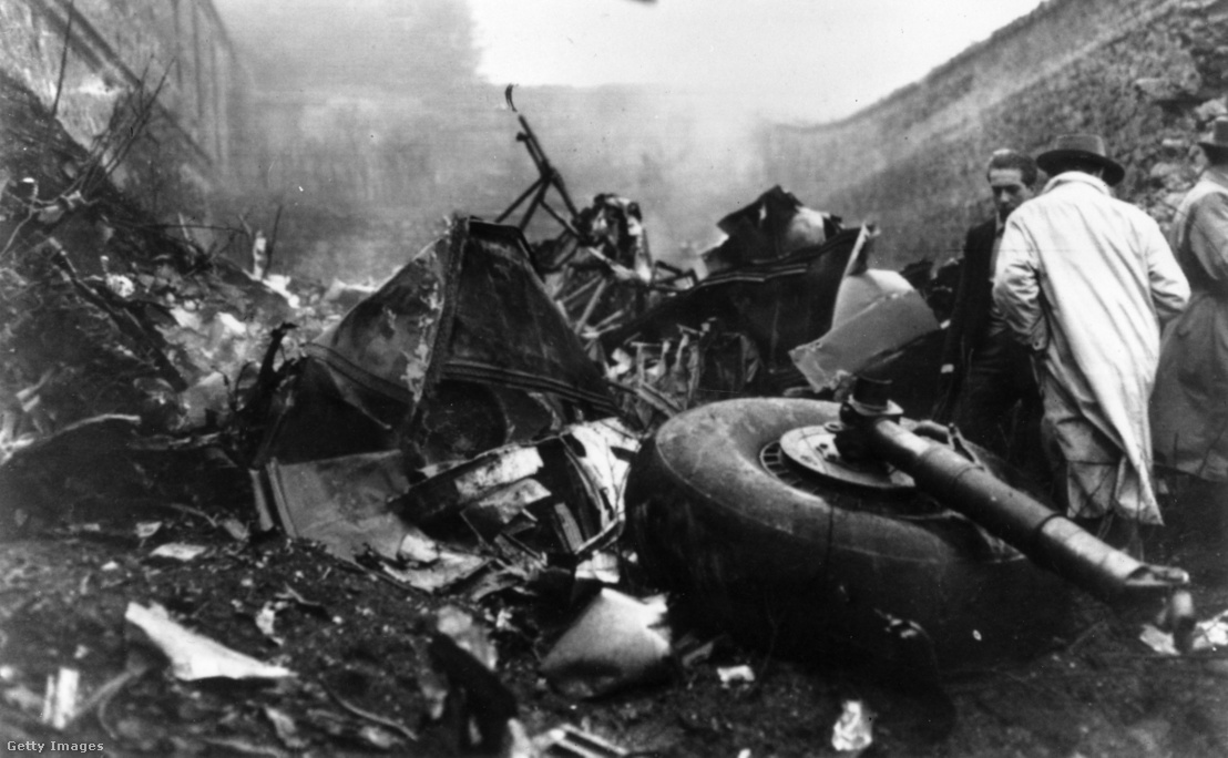 A Torinó külvárosához közeli Superga hegyén történt légi baleset utáni jelenet, amelyben a torinói futballklub több tagja életét vesztette 1949. május 5-én