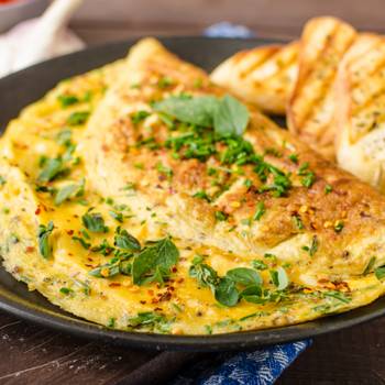 Így lesz tökéletes az omlett: vajon sütve még finomabb