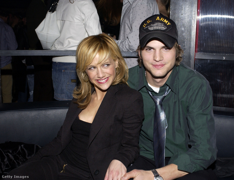 Brittany Murphy és Ashton KutcherA két színész egy forgatás alatt szeretett egymásba, románcuk azonban nem tartott sokáig