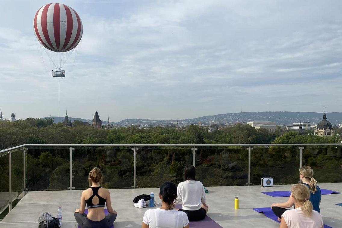 Yoga Brunch rooftop yoga - Facebook