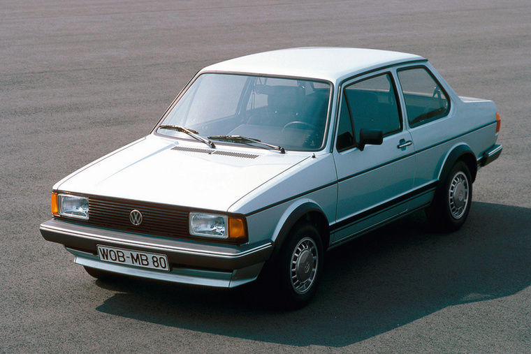 Volkswagen Jetta (1979-1984) - A Golf sikere ellenére a Volkswagen be akarta biztosítani magát egy szedánnal, terveztettek is egyet Giugiaróval, hála neki a Jetta is jól sikerült.