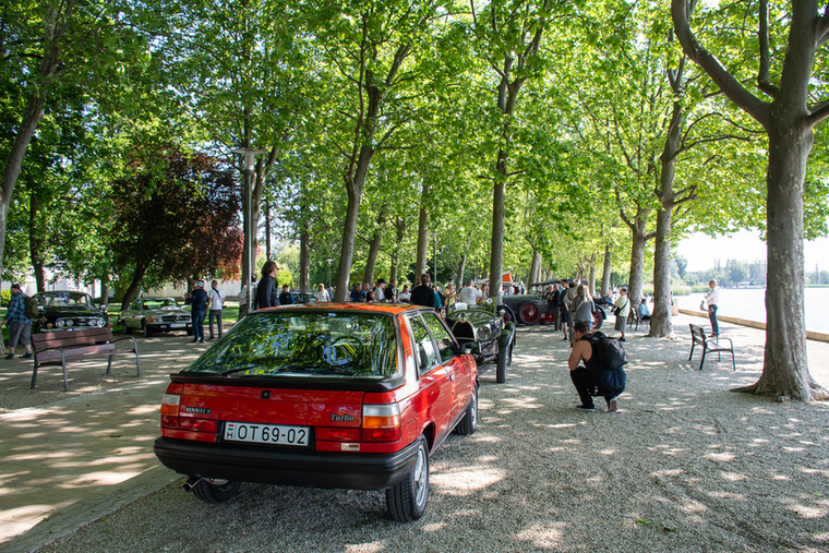 Renault 11 Turbo sem gyakran jön szembe, pláne nem 65 ezer kilométerrel az órájában.