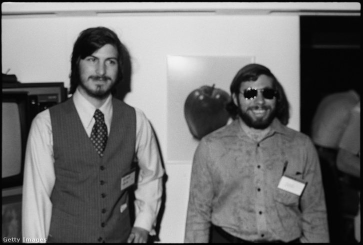 Steve Jobs és Steve Wozniak 1977-ben.