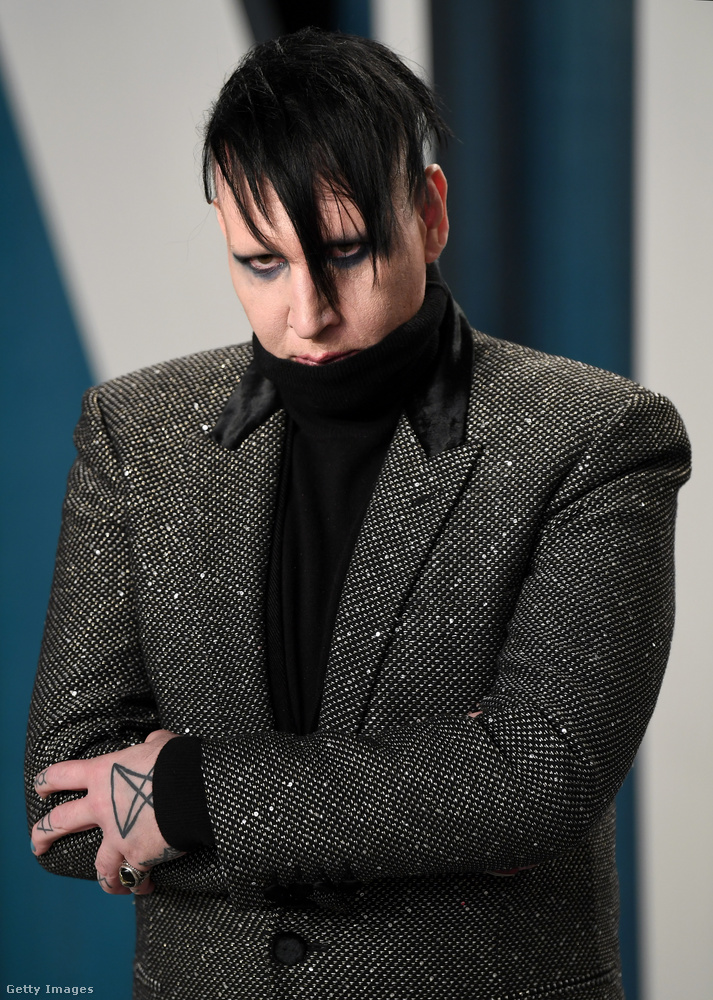 Marilyn MansonNem meglepő módon korunk nagy botrányhőse, Marilyn Manson egészen egyedi vallással rendelkezik