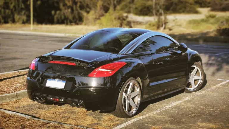 Peugeot RCZ /Fotó: Reddit