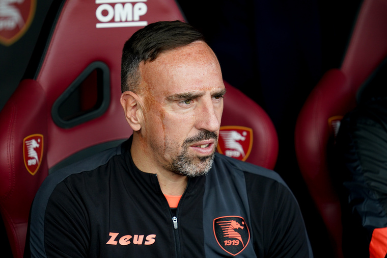 Franck RibéryMindössze kétéves volt Franck Ribéry, amikor egy autóbaleset következtében sebhelyes maradt az arca