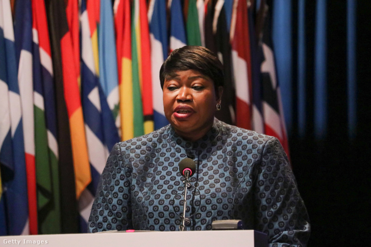 Fatou Bensouda, a Nemzetközi Büntetőbíróság (ICC) főügyésze beszédet mond Hágában 2019. december 2-án