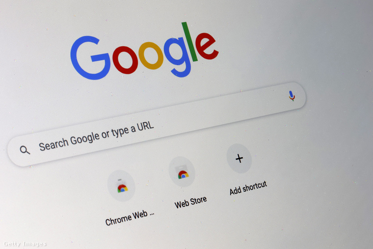 A több mint 2500 oldal azt mutatja, hogy a Google a hivatalos információkkal ellentétben többek között a Chrome böngészőjének használati adatait is beépíti a keresési eredmények pozicionálására. (Fotó: Chesnot / Getty Images Hungary)