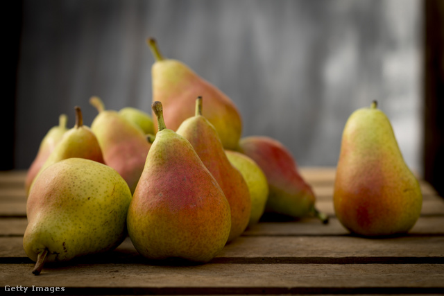A permetezett gyümölcsök közé alma- és körteültetvények tartozhatnak