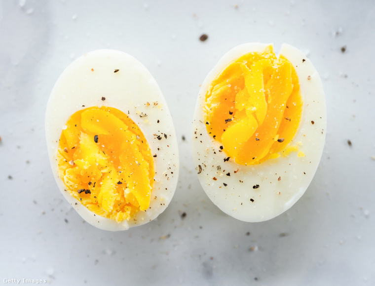 A tojásfogyasztásnak azonban számos előnye is van. Erősíti az immunrendszert, különösen télen, amikor nagyobb a megfázások és egyéb fertőzések kockázata. (Fotó: Laurie Ambrose / Getty Images Hungary)
