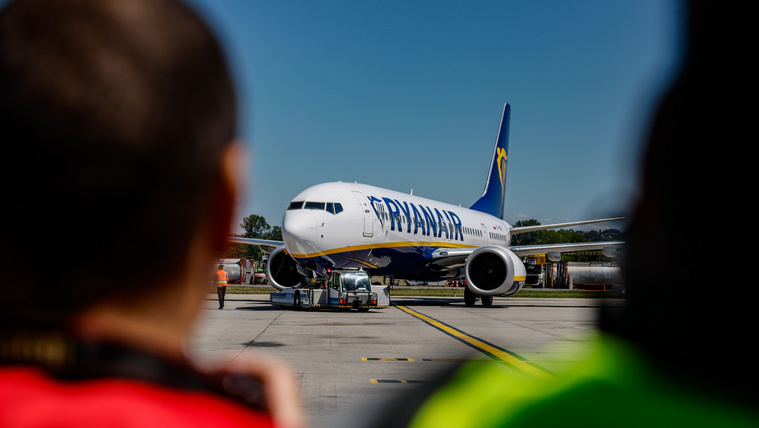 A budapesti repülőtéri díjak csökkentésére szólította fel a magyar kormányt a Ryanair