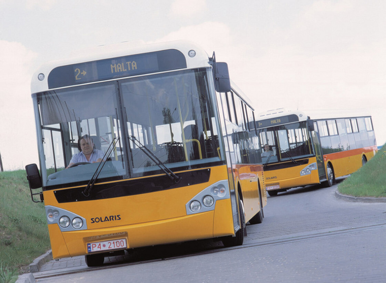A 2002-es évben bemutatkozik a máltai piacra szánt Solaris Valetta midibusz