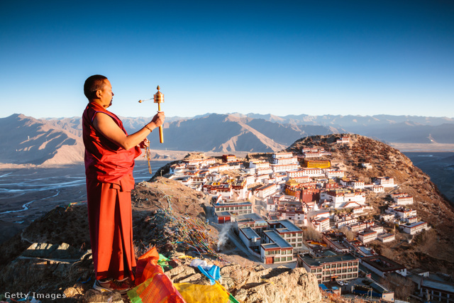 Kőrösi Csoma Sándornak köszönhetően ismerhettük meg a tibeti nyelvet és a buddhizmus ősi iratait