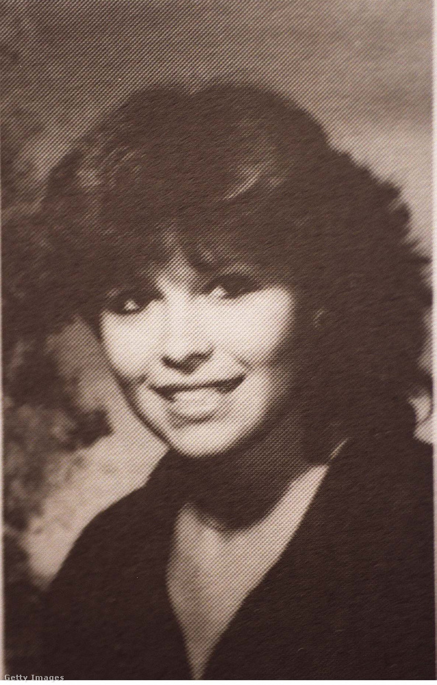 Ez a híres színésznő 17 éves ezen az 1985-ös kanadai gimnáziumban készült fotón