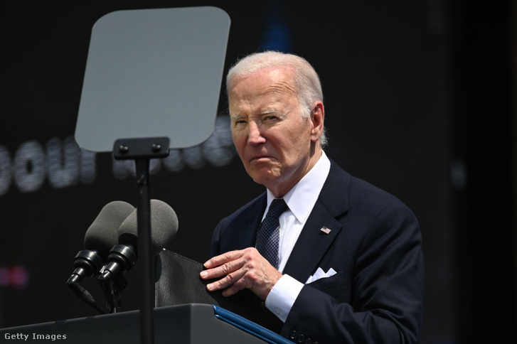 Joe Biden 2024. június 6-án Saint-Laurent-sur-Merben, Franciaországban