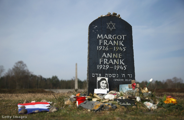 A bergen-belseni koncentrációs tábornál szimbolikus síremléket állítottak föl Anne Franknak és testvérének
