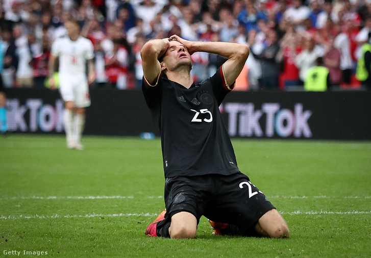 Thomas Müller az angolok elleni 2021-es vereség alatt bemutatott reakciója jól összefoglalja a német válogatott elmúlt néhány évét is