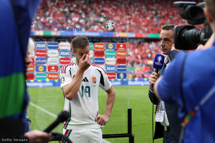 Varga Barnabás interjút ad a csapat veresége után a Magyarország–Svájc-csoportmérkőzésen
