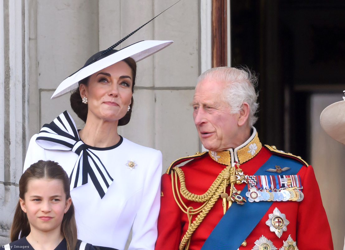 Katalin walesi hercegnő, Charlotte walesi hercegnő és III. Károly király a Trooping the Colour alatt 2024. június 15-én Londonban, Angliában