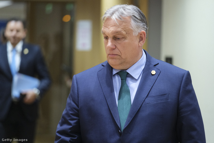 Orbán Viktor miniszterelnök érkezik az uniós csúcstalálkozóra az EU Tanácsának székhelyén 2024. június 17-én Brüsszelben