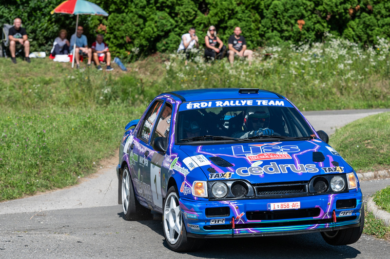 Az Érdi Rally Team pedig a Ford Sierra Cosworth 4x4-üket vették elő az idei szezonra, ez is már fehér hollónak számít.