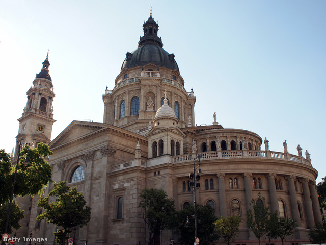 A budapesti Szent István-bazilika A kém című filmben is felbukkan