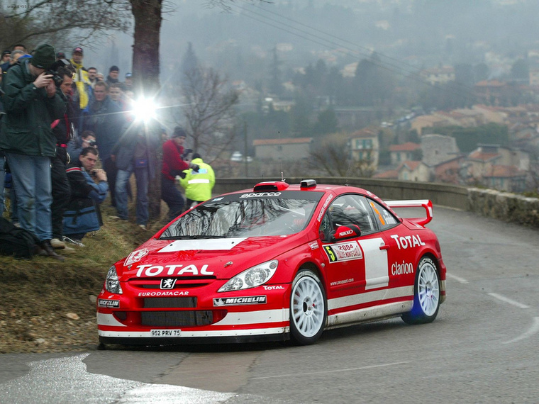 Peugeot 307 WRC – Kabrió raliautót láttál már?A ralizás történetének egyik legfurcsább vadhajtása a Rali-világbajnokságban 2004 és 2005 között induló Peugeot 307 WRC volt, hiszen a versenyautó alapját egy keménytetős kabrió adta