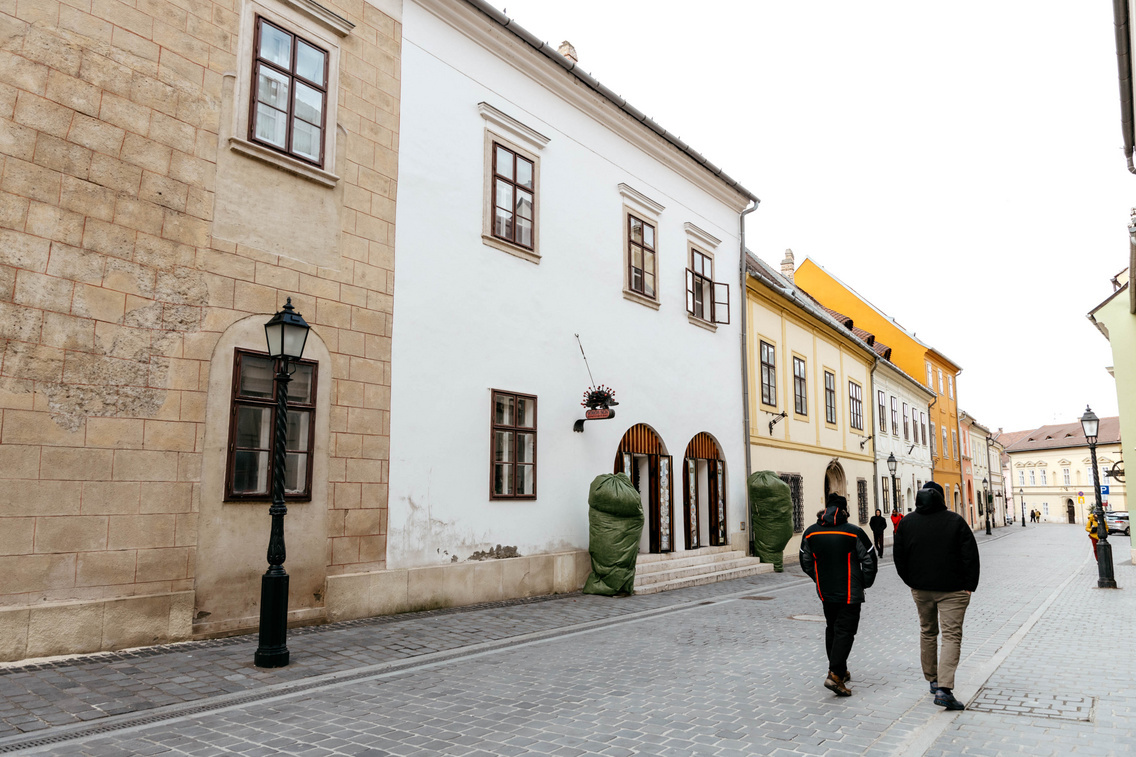 A Vörös Sün-ház a Táncsics utcában