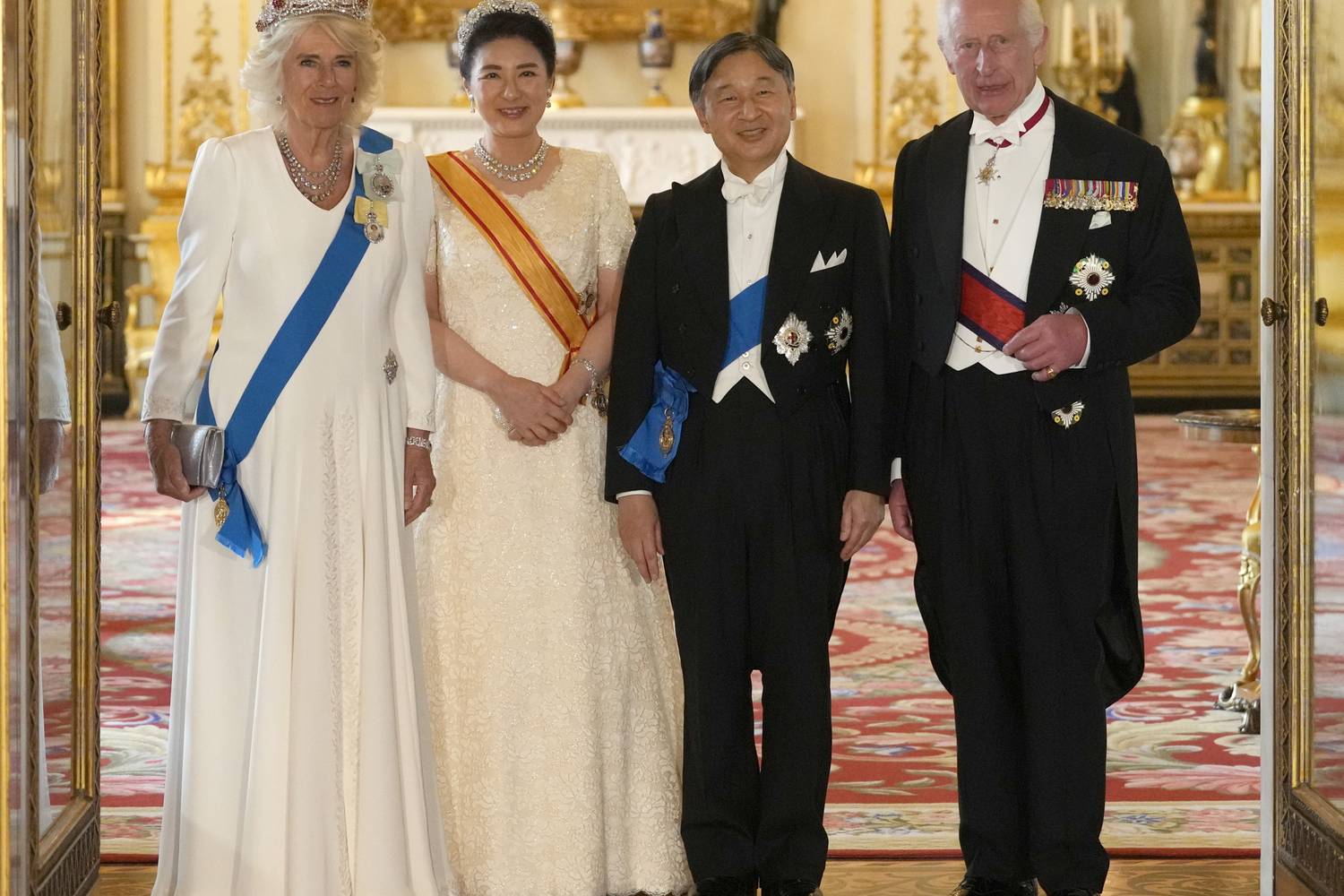 A császár és császárné tiszteletére rendeztek állami vacsorát a Buckingham-palotában.