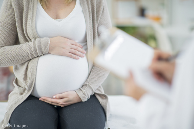 Az időseknek és a terhes nőknek különösen fontos lenne, hogy oltást kapjanak a veszélyes kór ellen