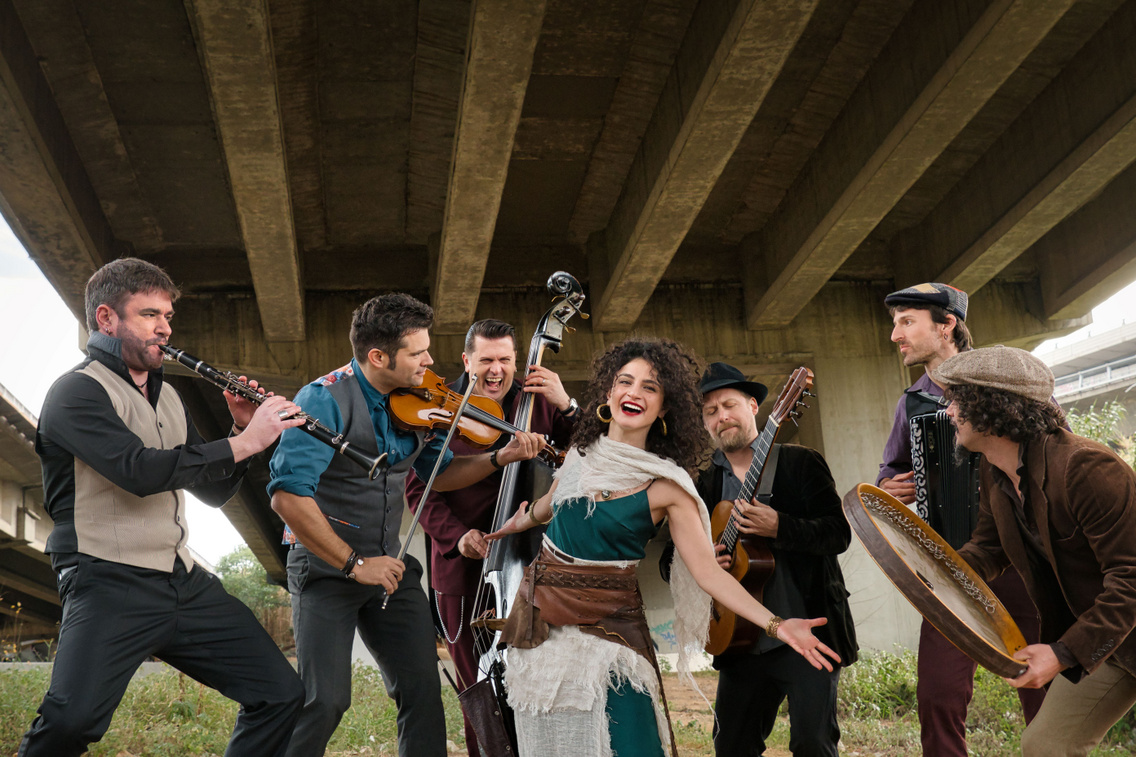 Barcelona Gipsy balKan Orchestra