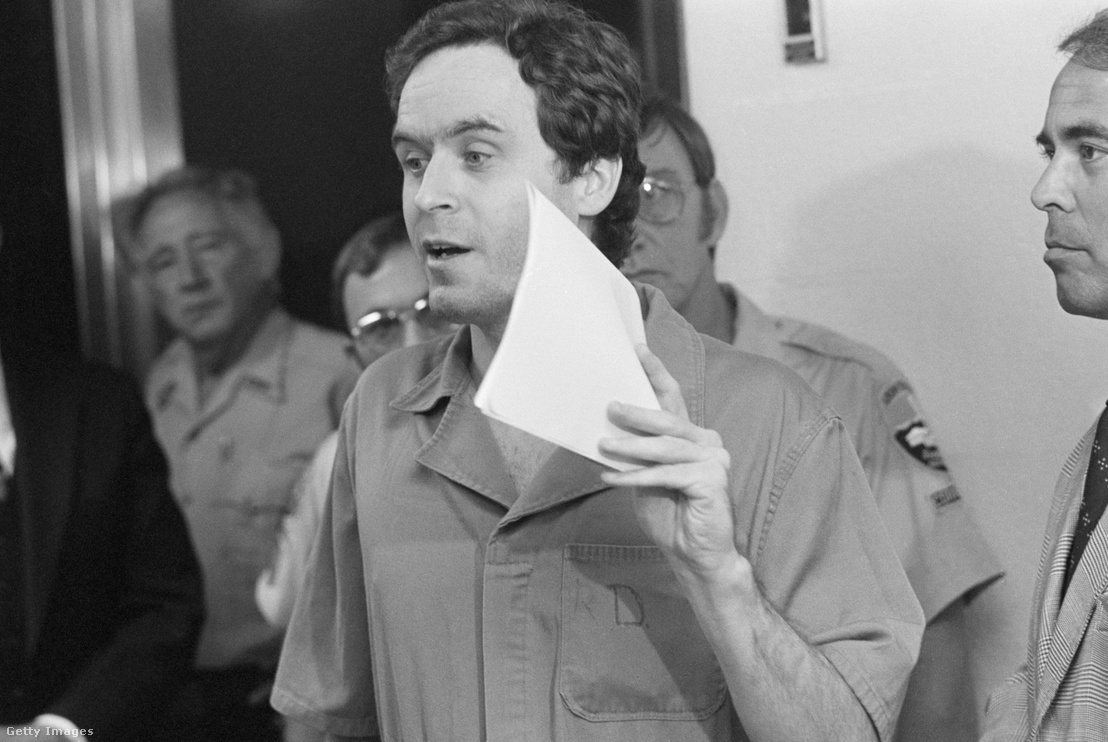A gyilkossággal gyanúsított Theodore Bundy 1978. július 27-én