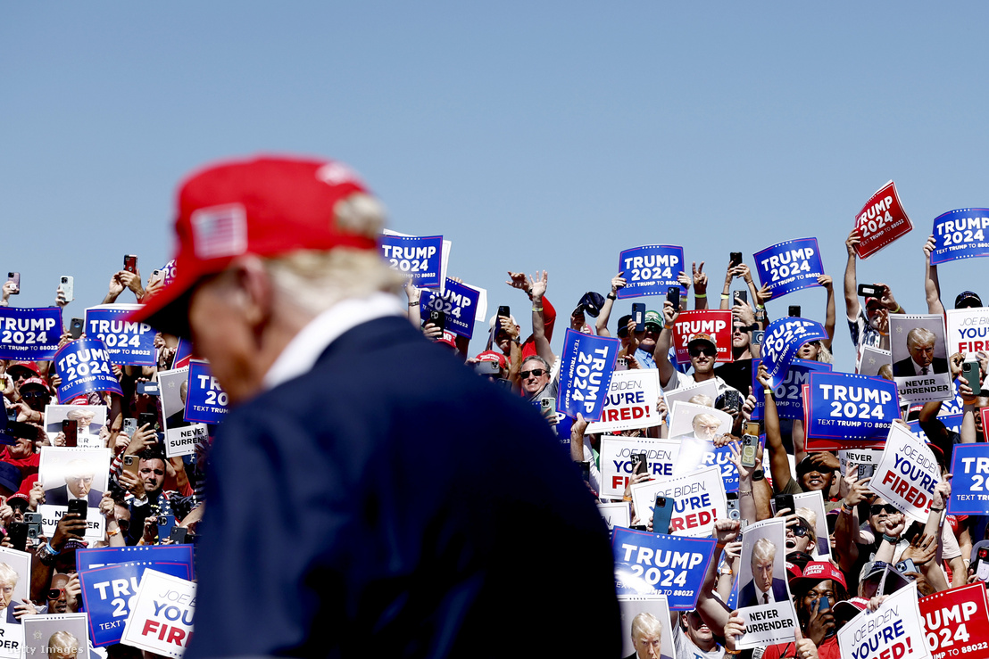 Donald Trump republikánus elnökjelölt, volt amerikai elnök a Greenbrier Farmson 2024. június 28-án Chesapeake Virginia államban