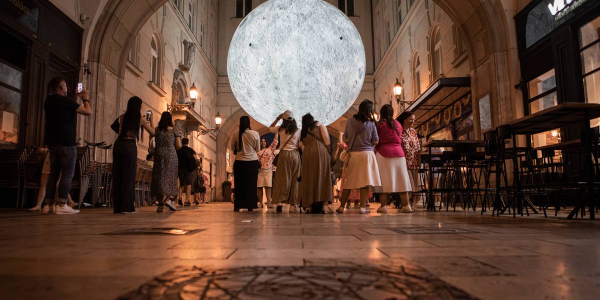 Discover the majestic moon installation in downtown Budapest